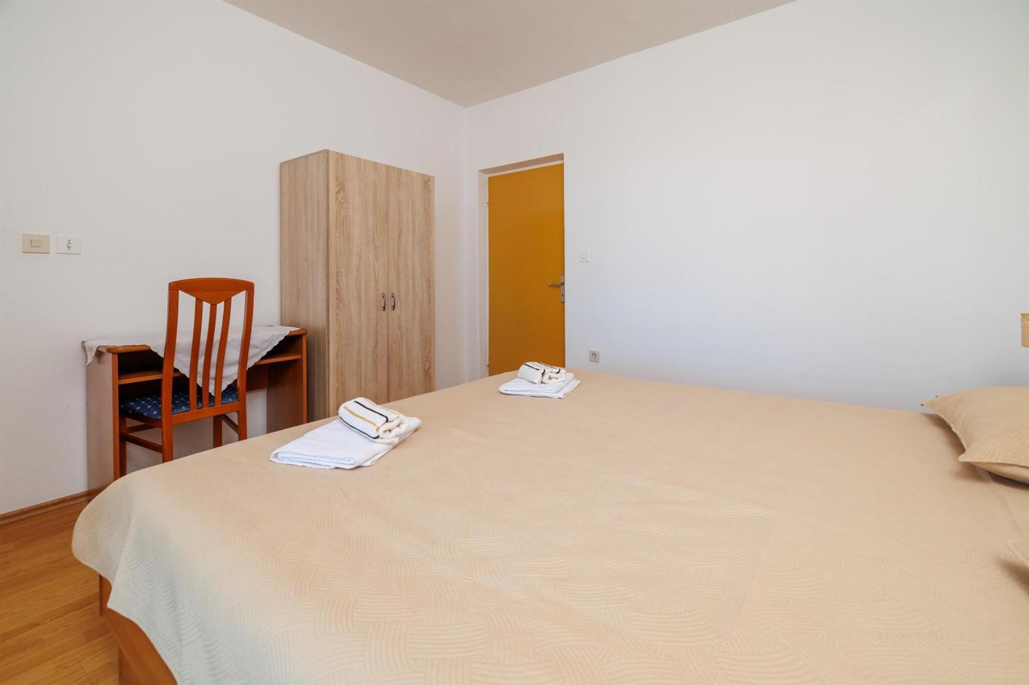 Rooms Mande Banjol Bagian luar foto
